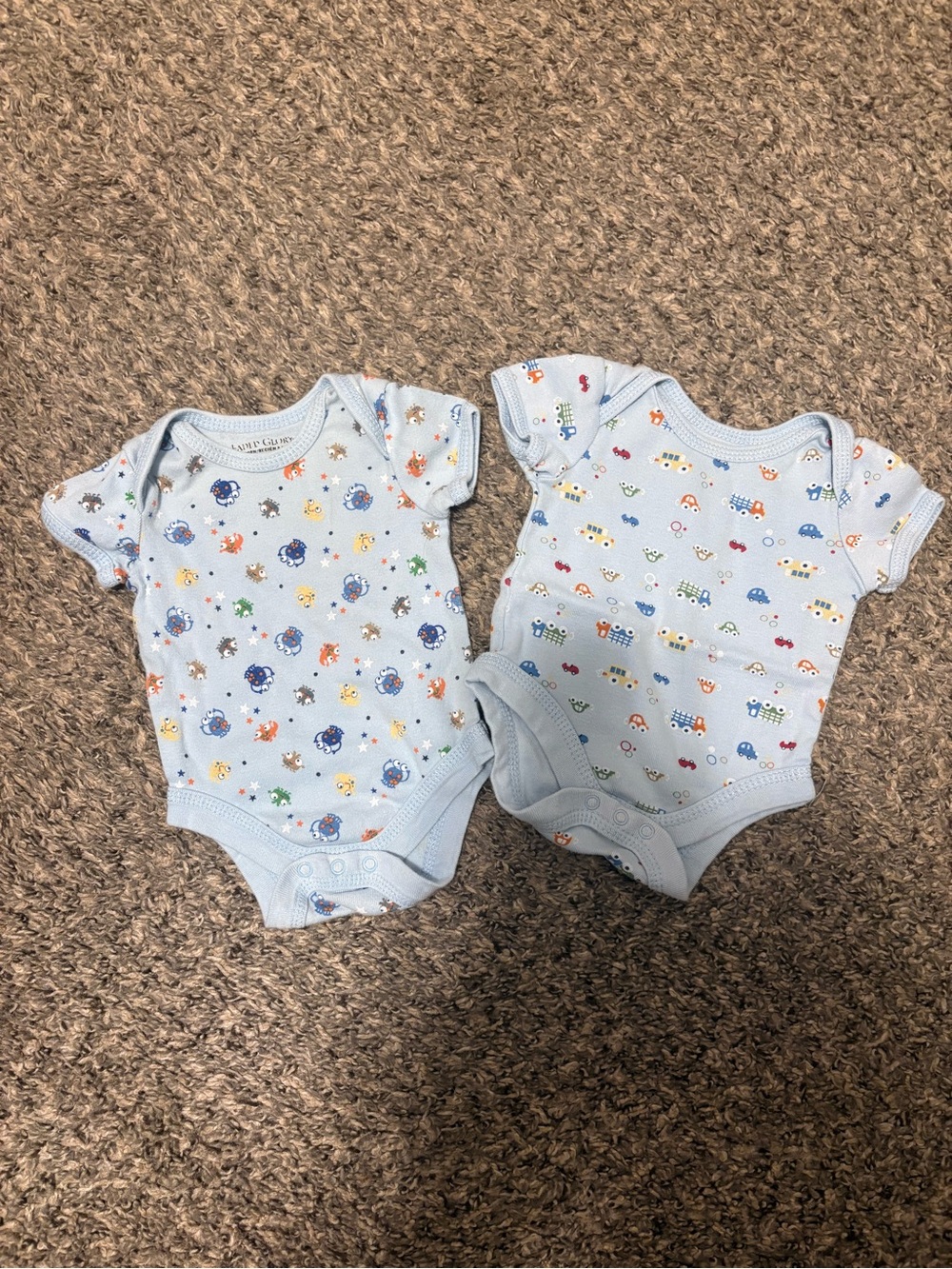 Source Unknown Light Blue Baby One-Piece Bodysuit Set with Colorful Prints